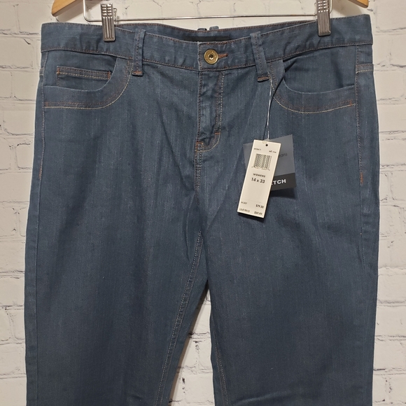 Calvin Klein Jeans NWT Sz 14 Skinny Stretch - Picture 4 of 12